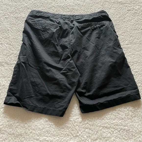 ✅HOST Pick✅ Tommy Bahama Shorts, 33 - Picture 4 of 7